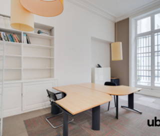 Bureau privé 32 m² 6 postes Coworking Rue des Petits Champs Paris 75002 - photo 6